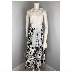 Vintage Miss Elliette Black & White Floral Ruffle Neckline Maxi Dress